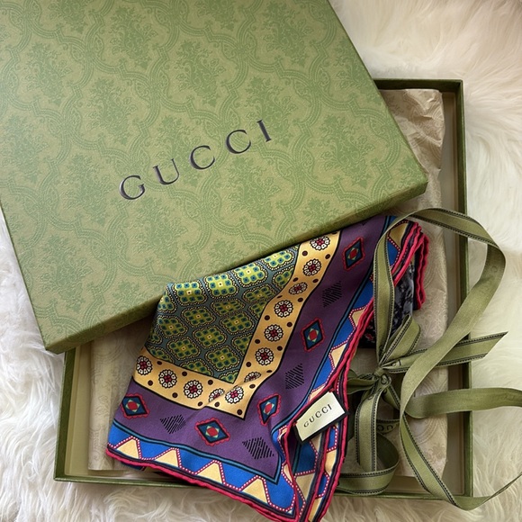 Gucci Accessories - Gucci Multicolor Bee Print Scarf